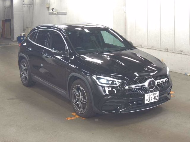 Mercedes-Benz GLA-Class
