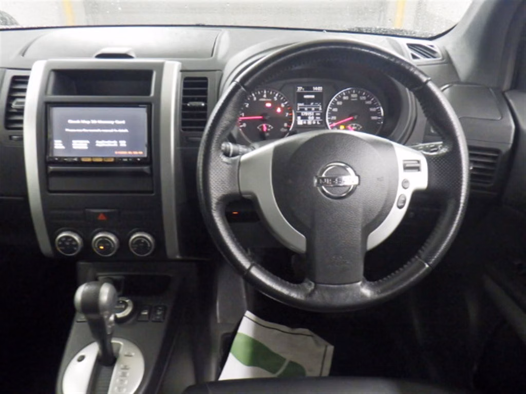 NISSAN X-TRAIL