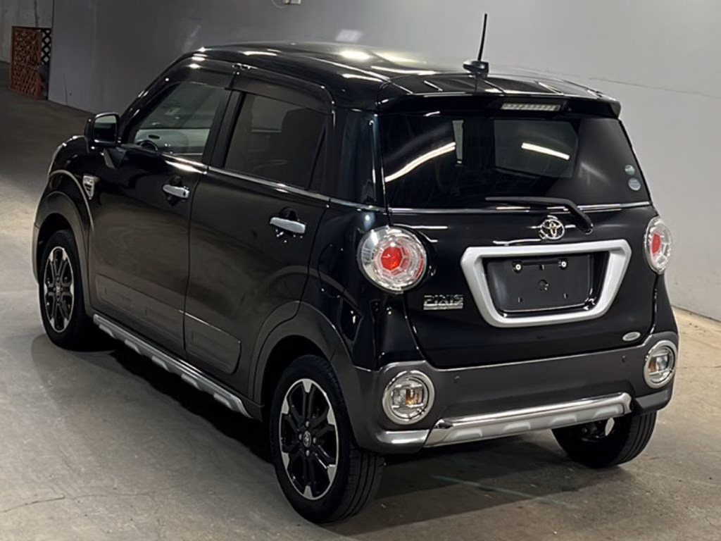 Toyota Pixis Joy