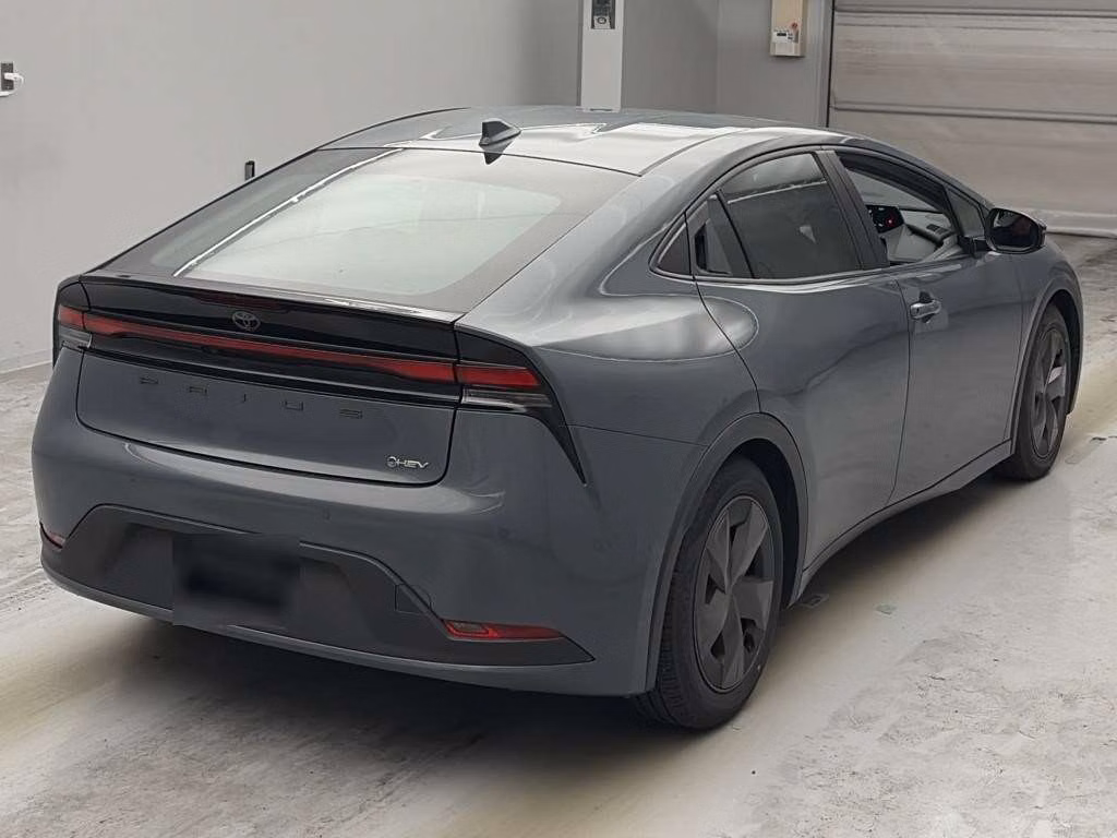 TOYOTA PRIUS