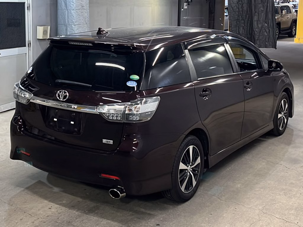 TOYOTA WISH