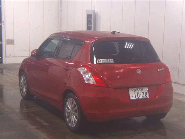 SUZUKI SWIFT