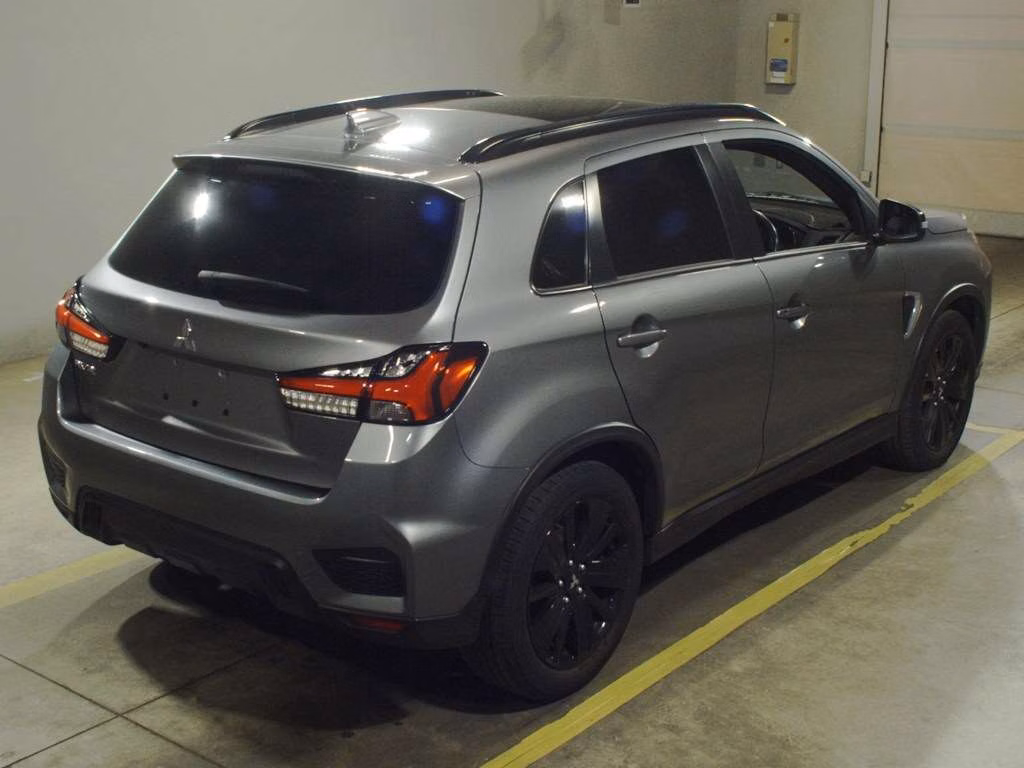 MITSUBISHI RVR
