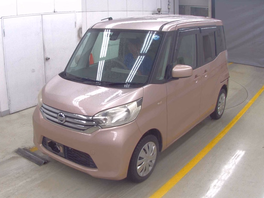 NISSAN DAYZ ROOX