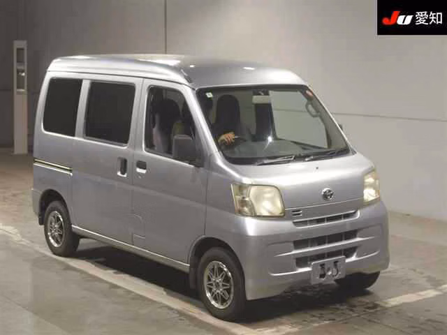 TOYOTA PIXIS VAN