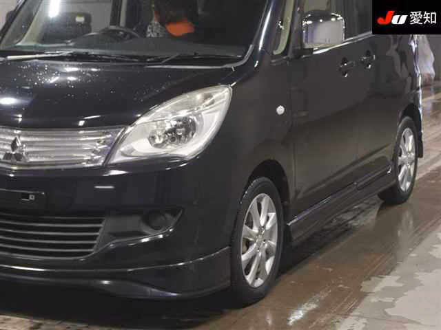 Mitsubishi Delica D:2