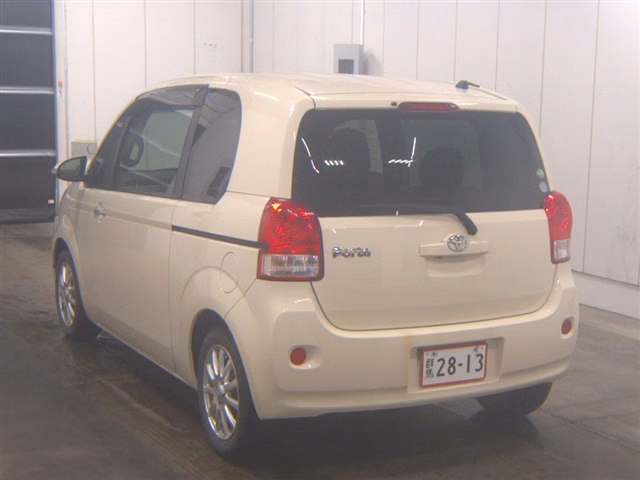 TOYOTA PORTE