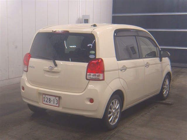 TOYOTA PORTE