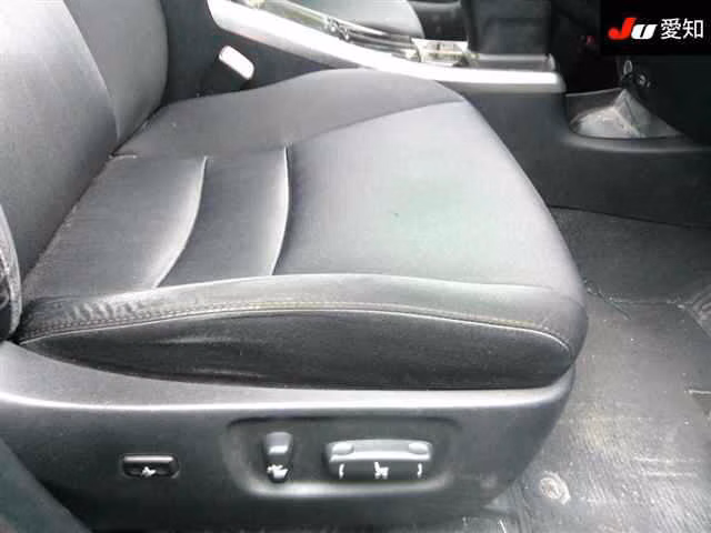 TOYOTA SAI