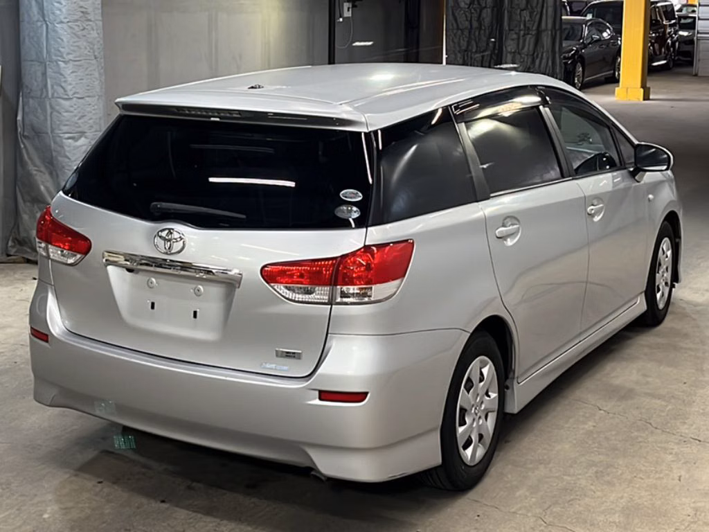 TOYOTA WISH