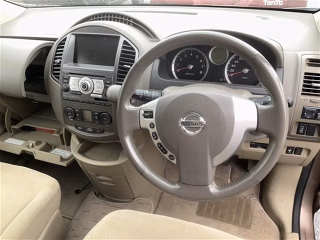 NISSAN LAFESTA