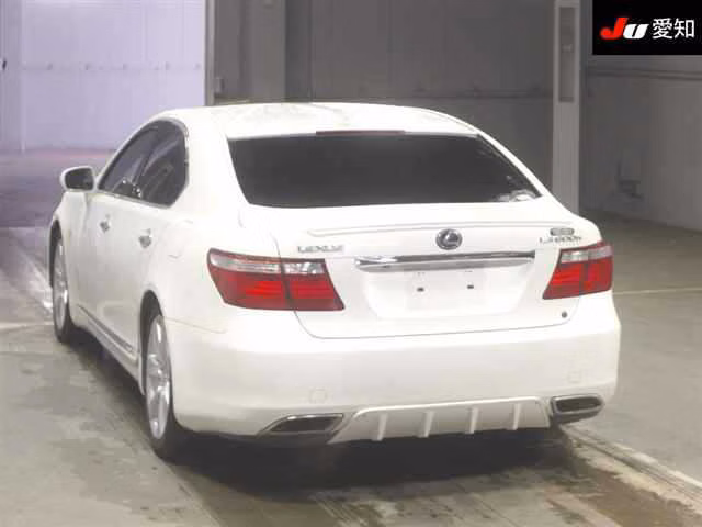 Lexus LS600h
