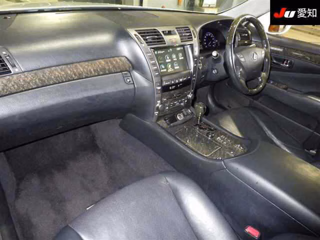 Lexus LS600h