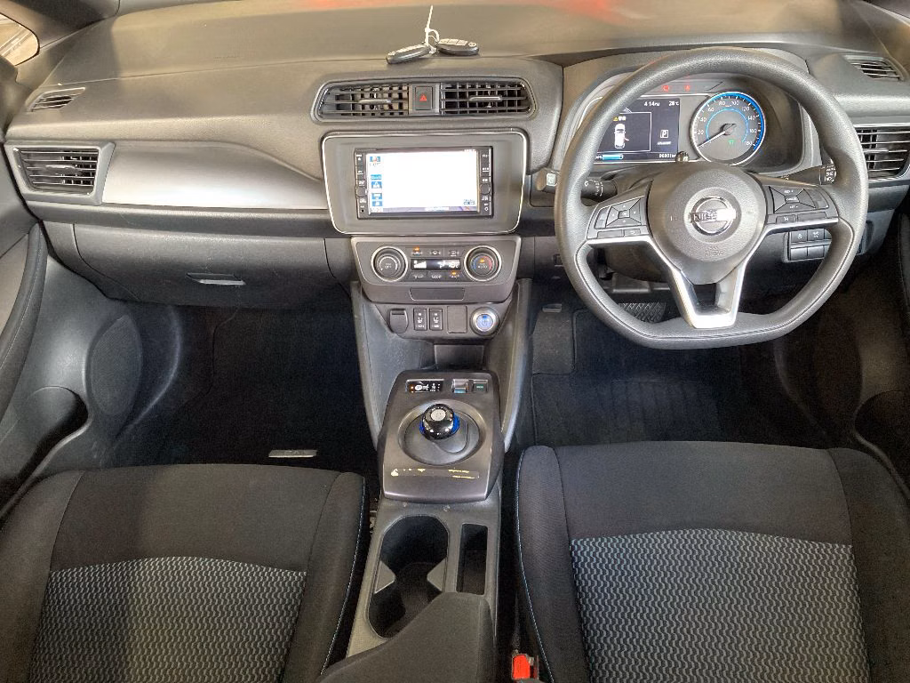 NISSAN LEAF