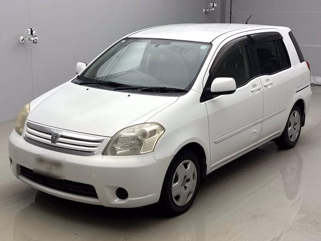 TOYOTA RAUM