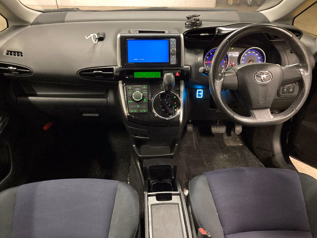 TOYOTA WISH