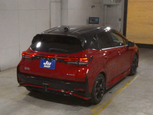 Nissan Aura