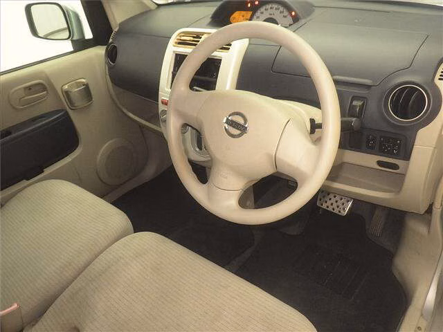 Nissan Otti