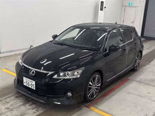 Lexus CT200h