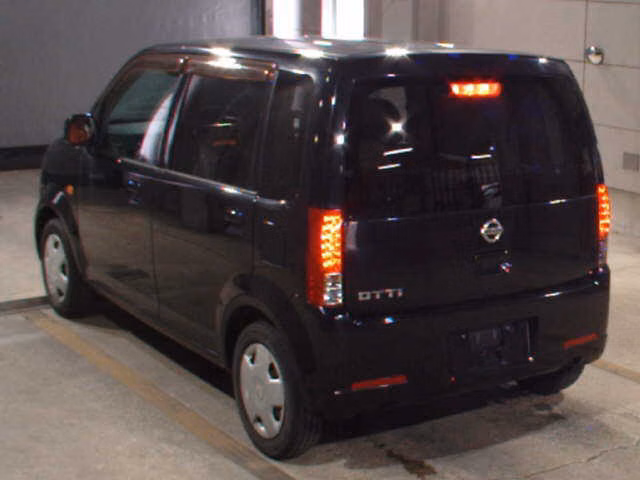 Nissan Otti