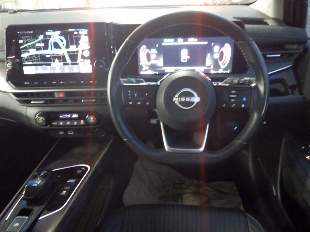 Nissan Aura