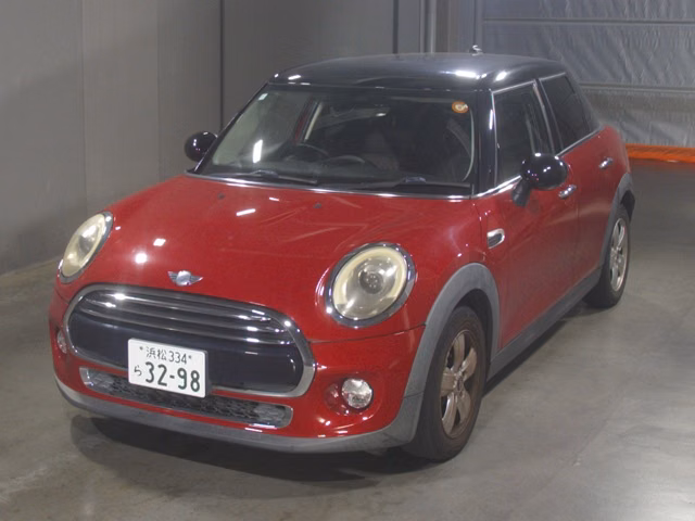 MINI HATCH