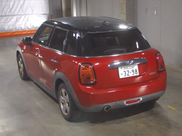 MINI HATCH