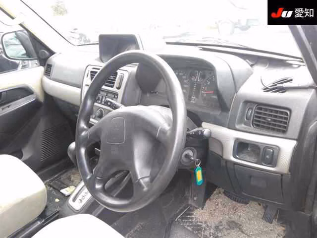 MITSUBISHI PAJERO IO