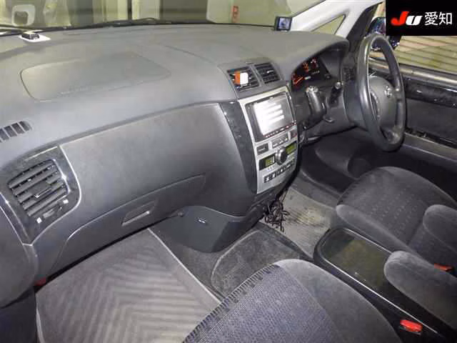 Toyota Ipsum