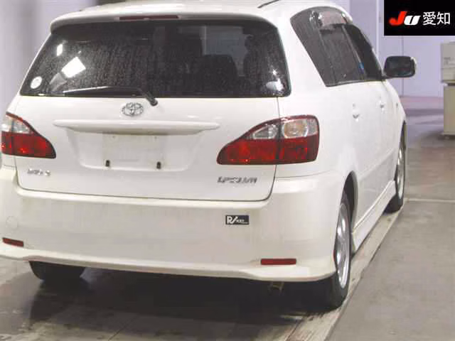 Toyota Ipsum