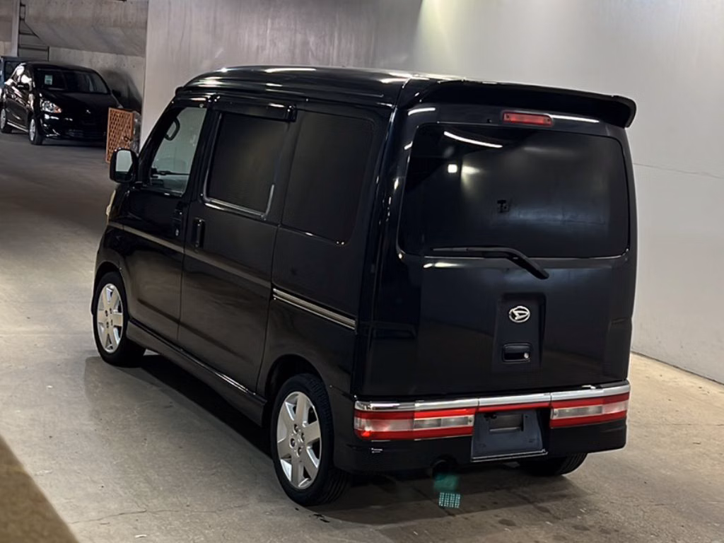 DAIHATSU ATRAI