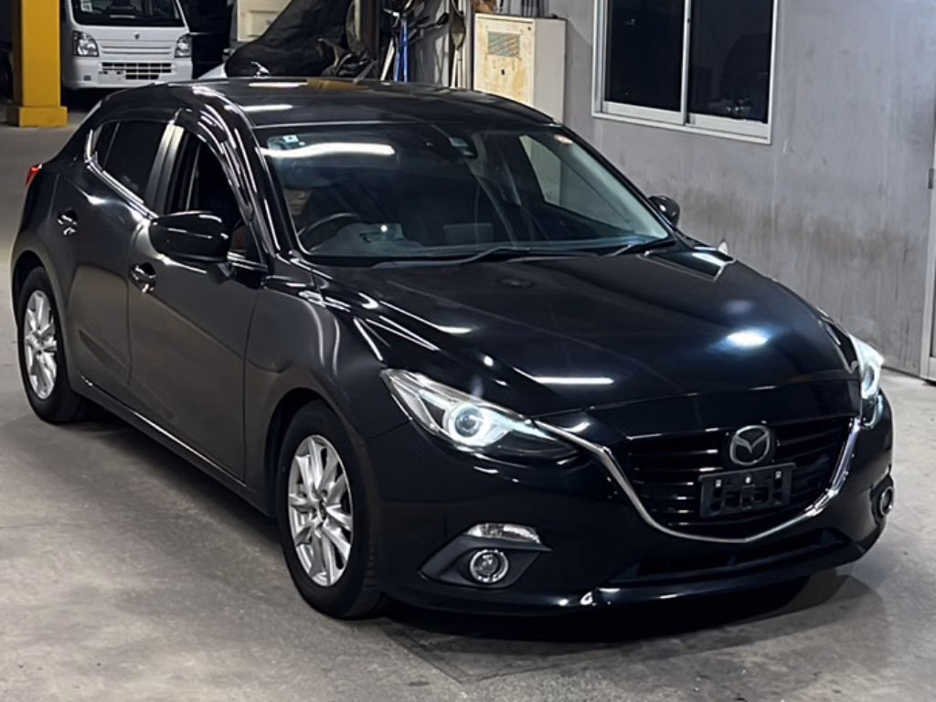 MAZDA AXELA