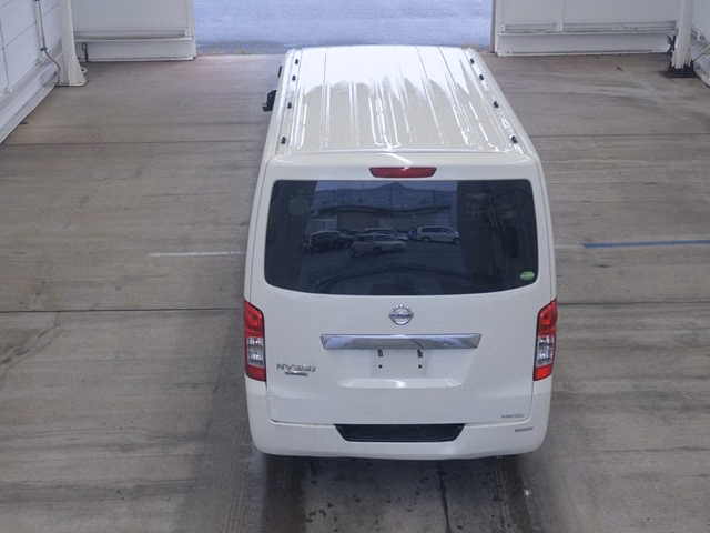NISSAN NV350 CARAVAN