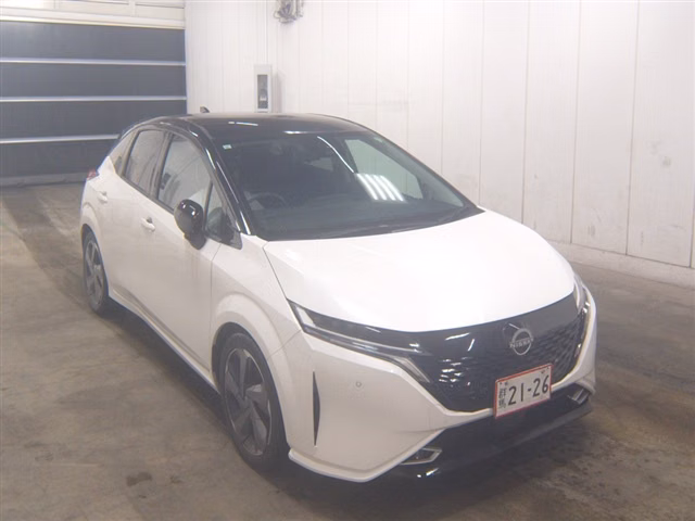 Nissan Aura