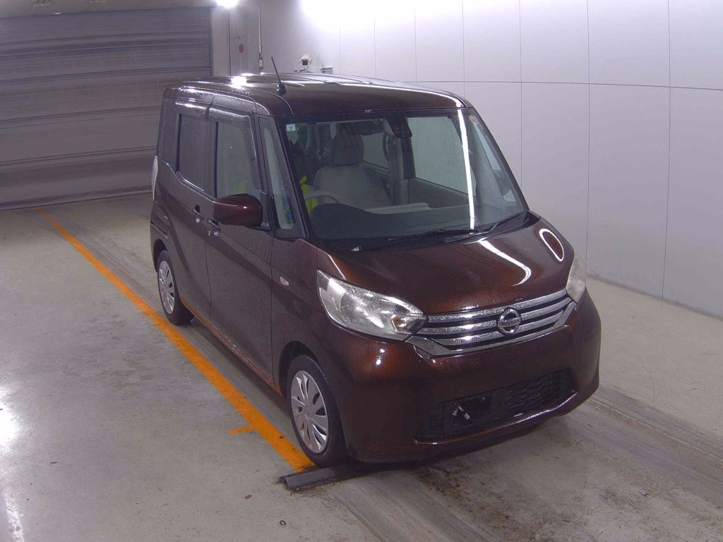 NISSAN DAYZ ROOX