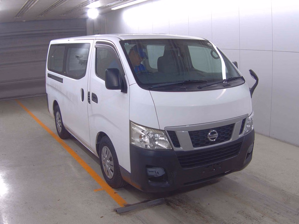 NISSAN NV350 CARAVAN
