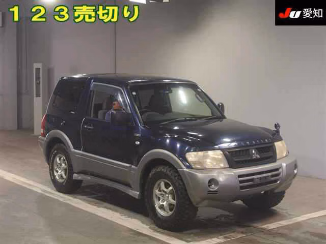 MITSUBISHI PAJERO