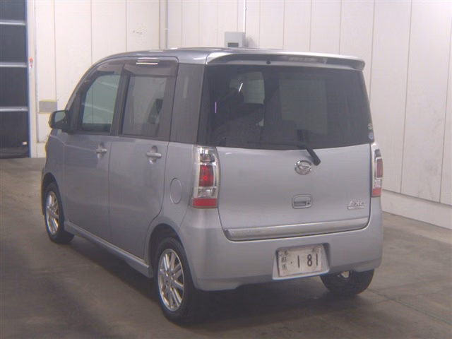 Daihatsu Tanto Exe
