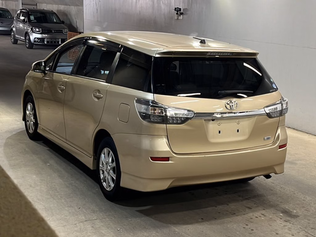 TOYOTA WISH