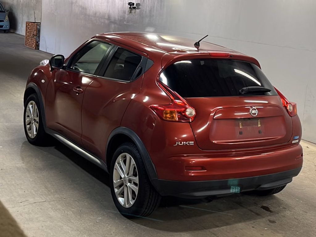 NISSAN JUKE