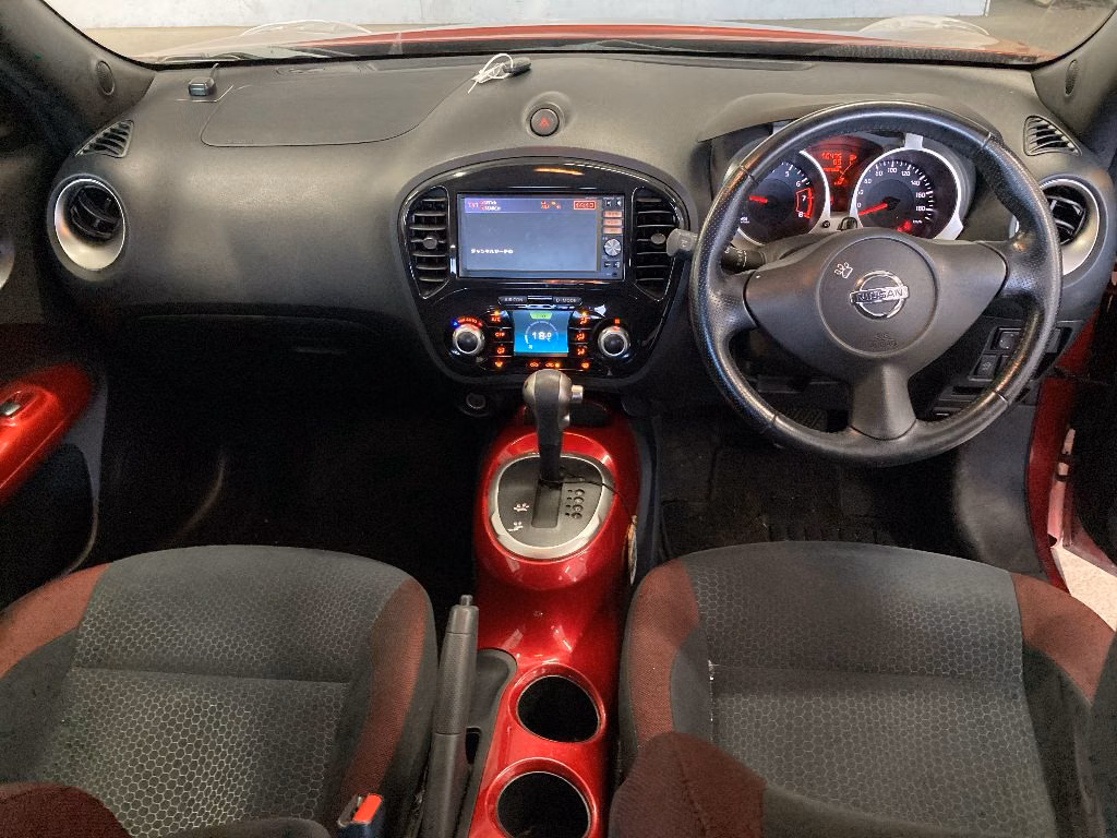 NISSAN JUKE