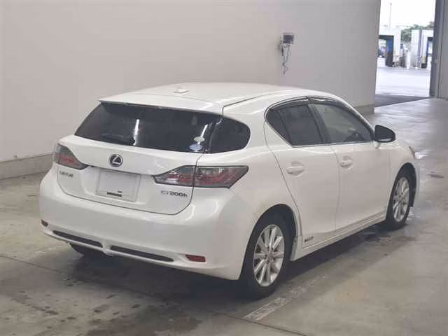 Lexus CT200h