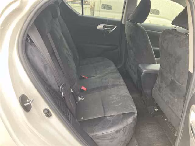 Lexus CT200h