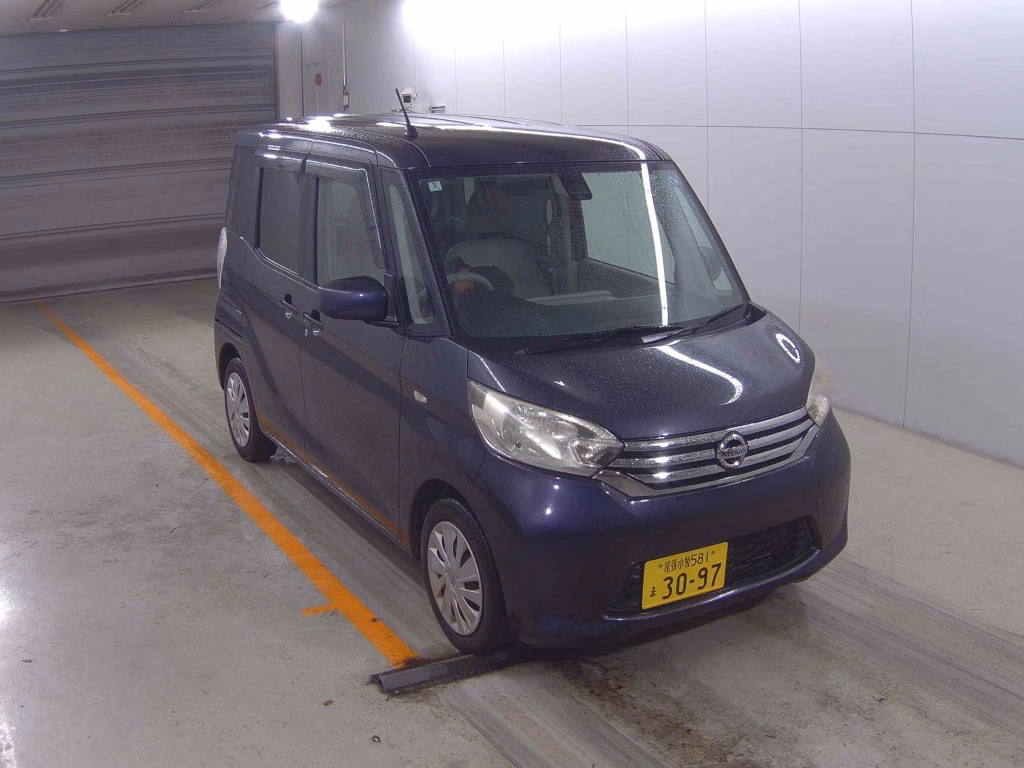 NISSAN DAYZ ROOX