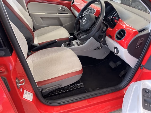 Volkswagen up!
