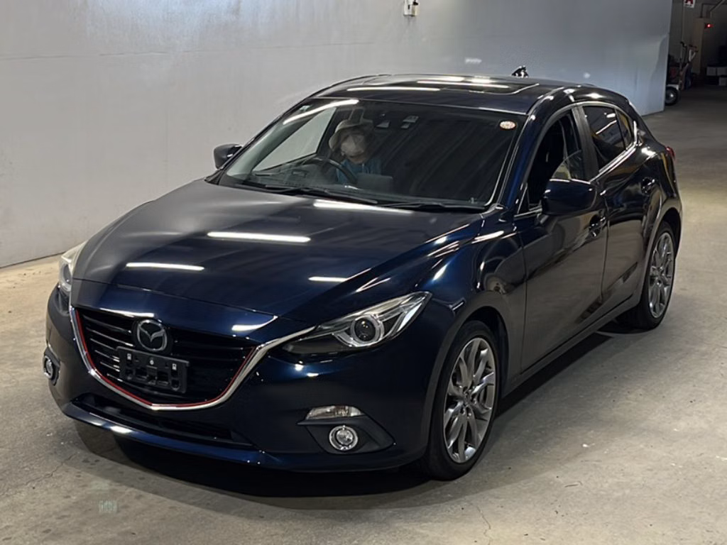 MAZDA AXELA