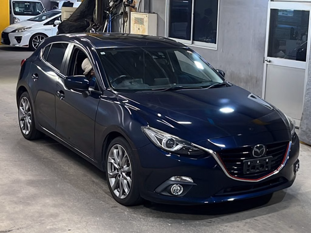 MAZDA AXELA