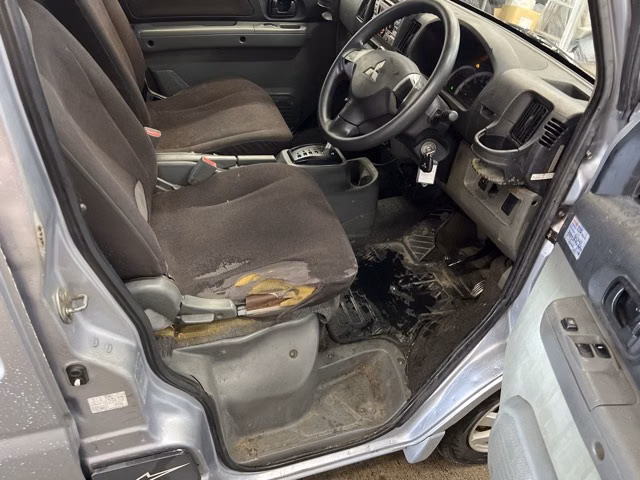 MITSUBISHI TOWN BOX