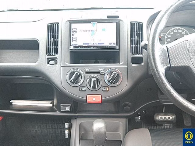 Nissan AD