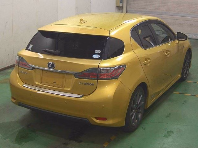 Lexus CT200h